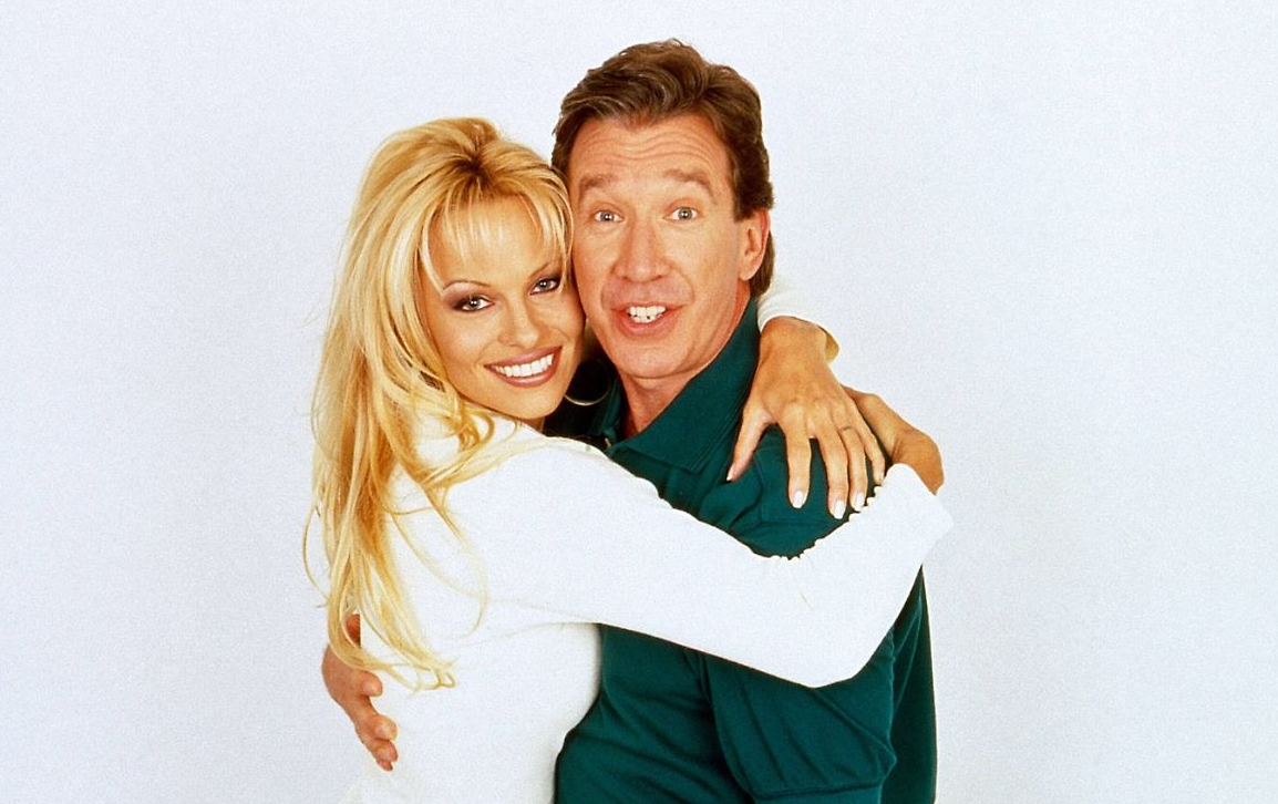 Pamela Anderson ahora defiende a Tim Allen después de decir que la acosó en el set de Mejorando la casa