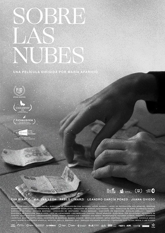 Sobre las nubes