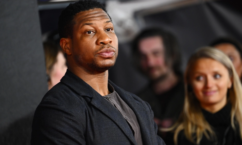 Jonathan Majors presenta nueva evidencia de su presunta inocencia