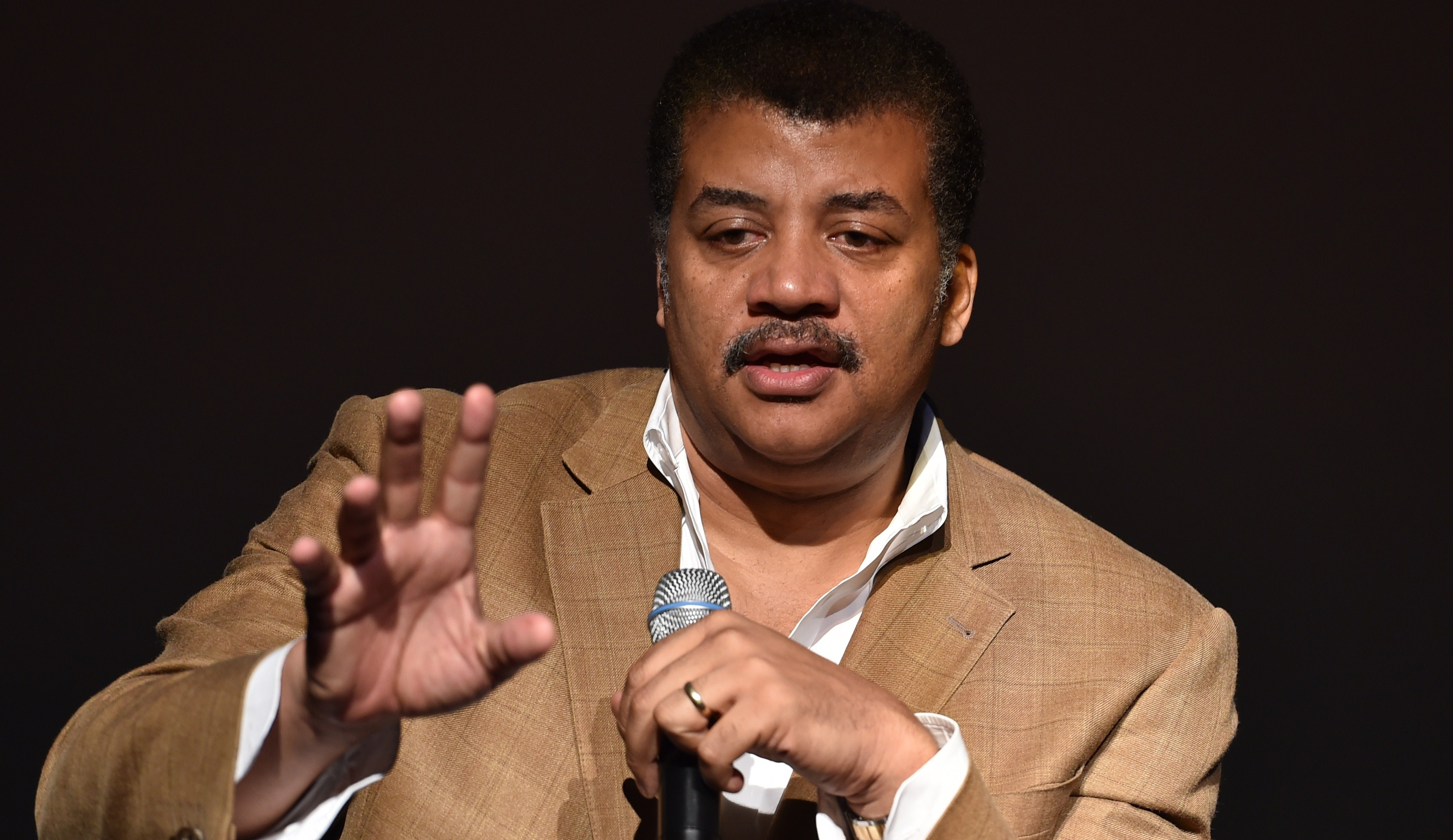 Neil deGrasse Tyson critica el movimiento #MeToo