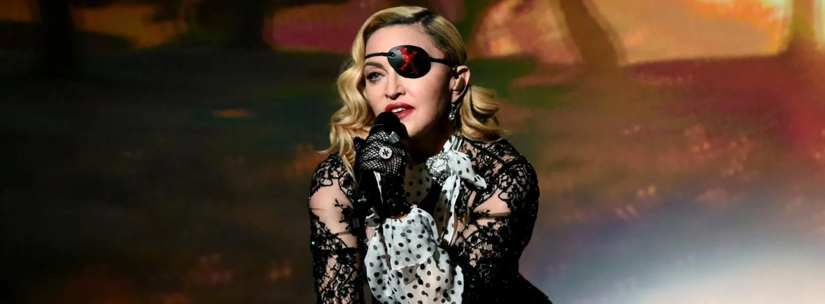 Madonna es hospitalizada tras infección severa y pospone su nueva gira