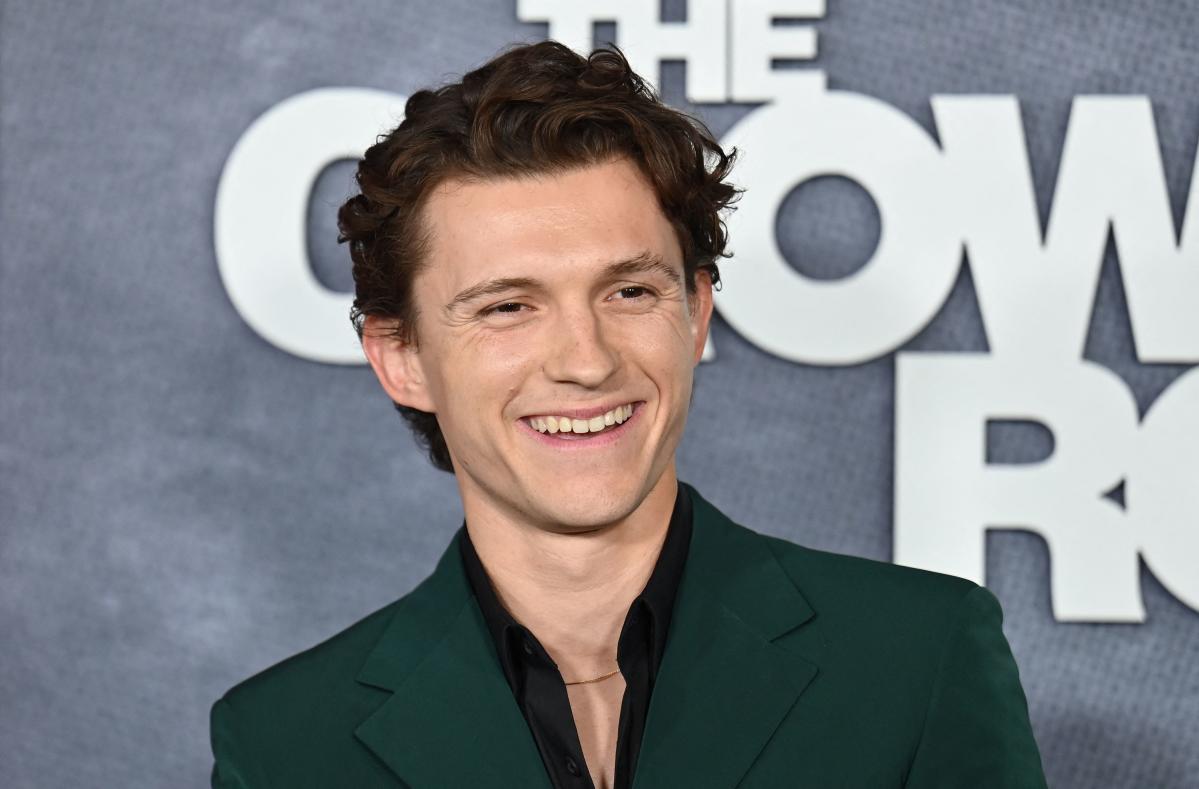 Tom Holland anuncia que se tomará un año sabático porque su nueva serie lo “rompió”