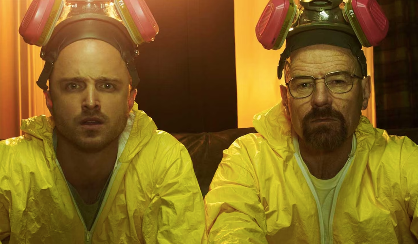 Elenco de Breaking Bad se reúne en la huelga de actores: “Están deshumanizando a la fuerza laboral”