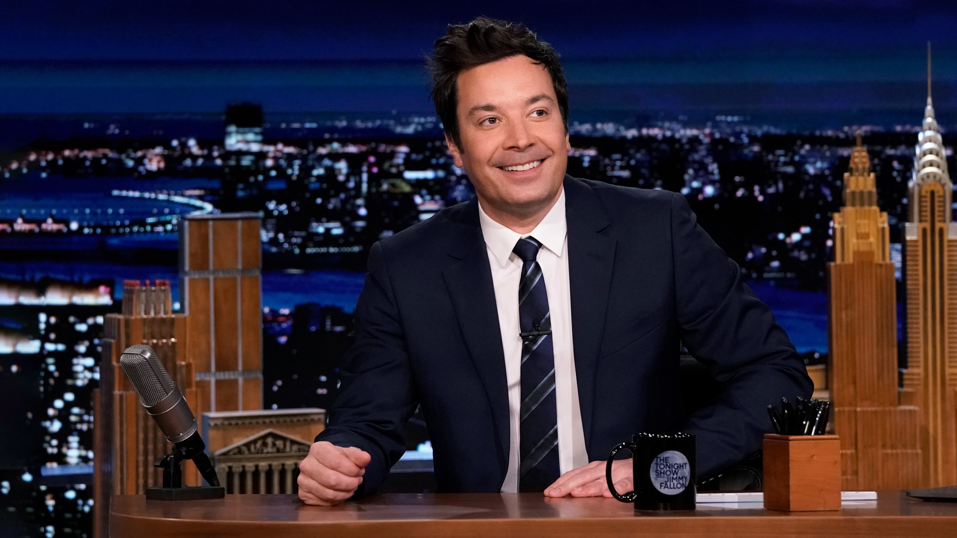 Acusan a Jimmy Fallon de promover un ambiente tóxico en su programa nocturno