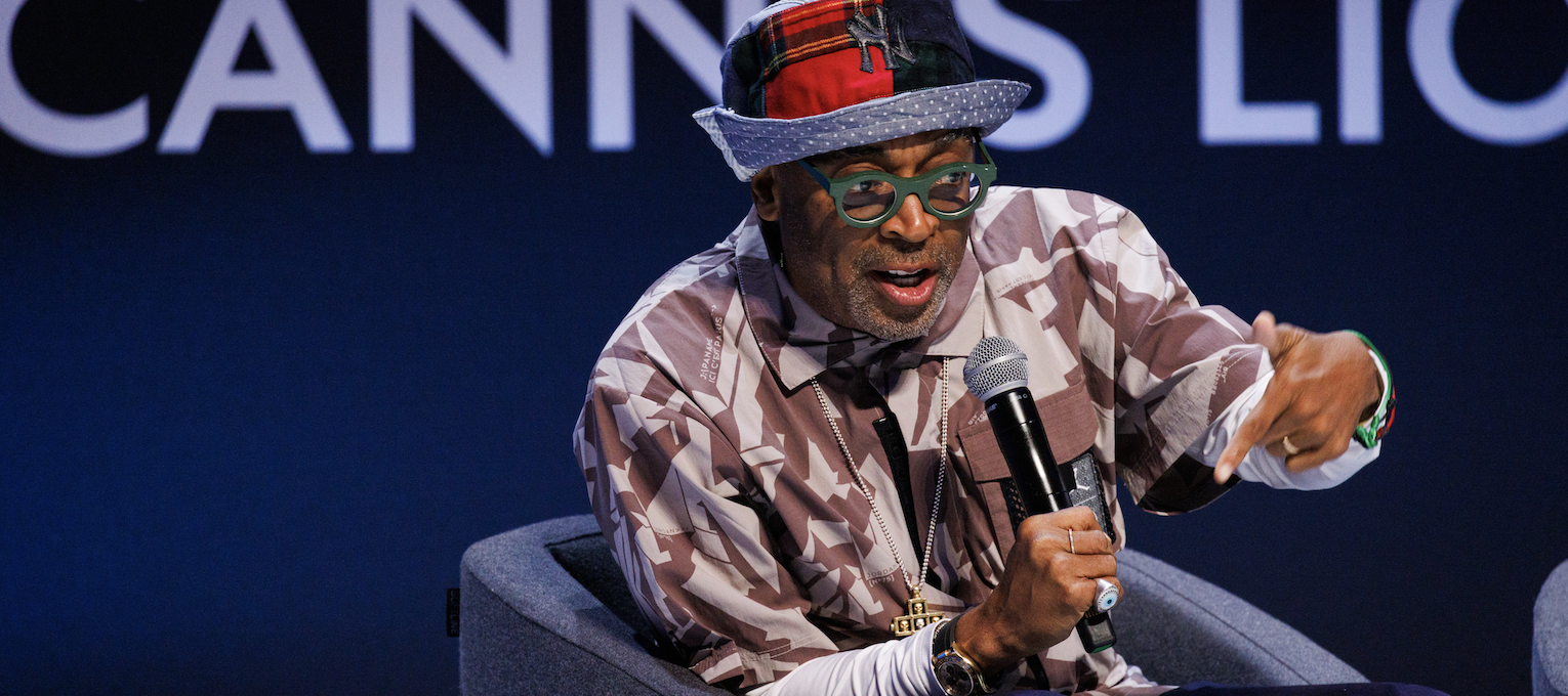 Spike Lee critica Oppenheimer por omitir el punto de vista de los japoneses