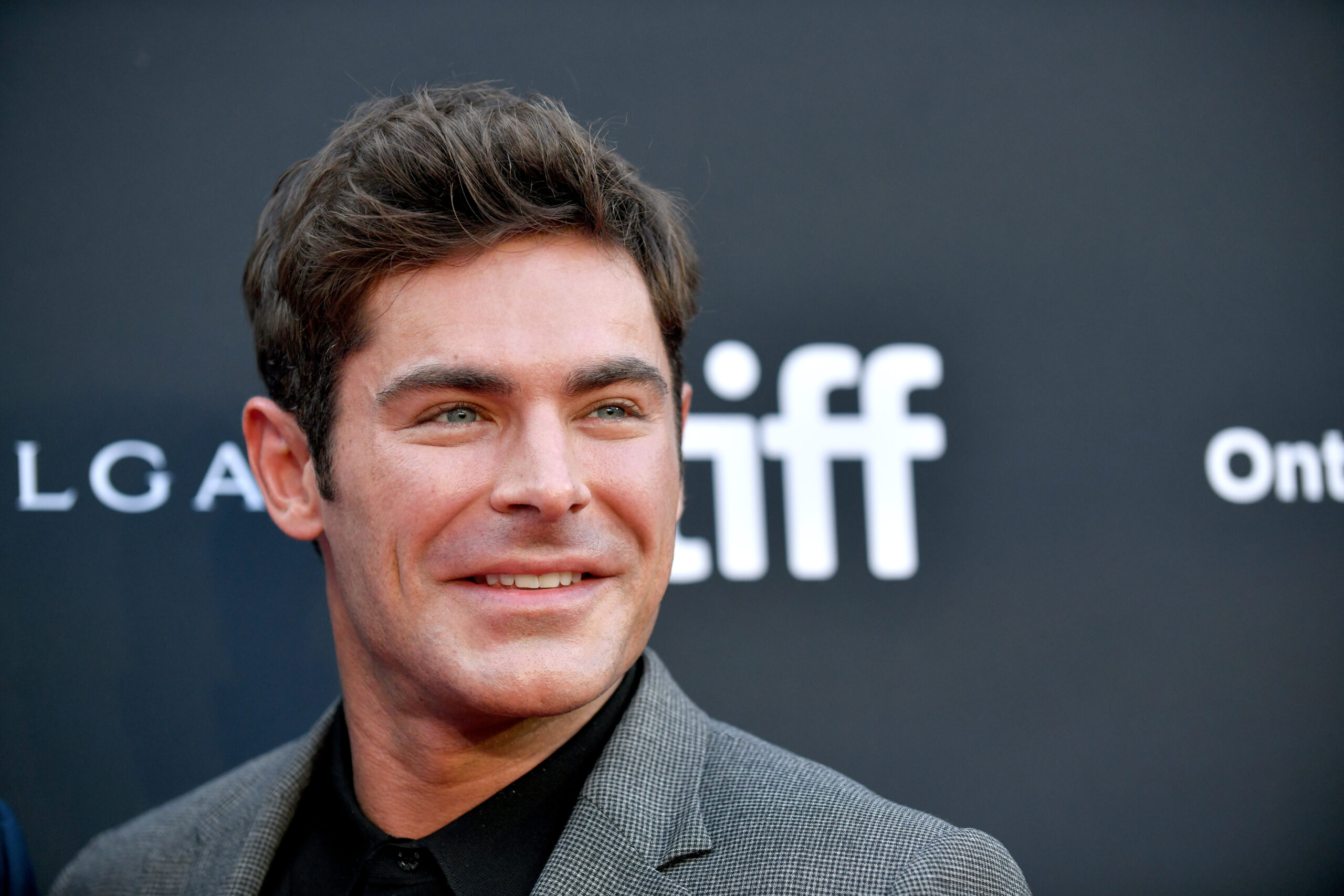 Zac Efron recibirá estrella en el Paseo de la Fama de Hollywood