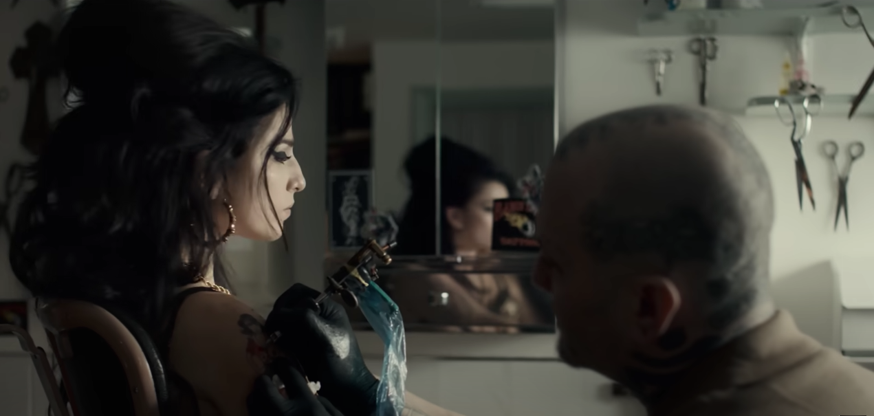 Back to Black: Amy Winehouse sucumbe a la fama en primer tráiler de su biopic