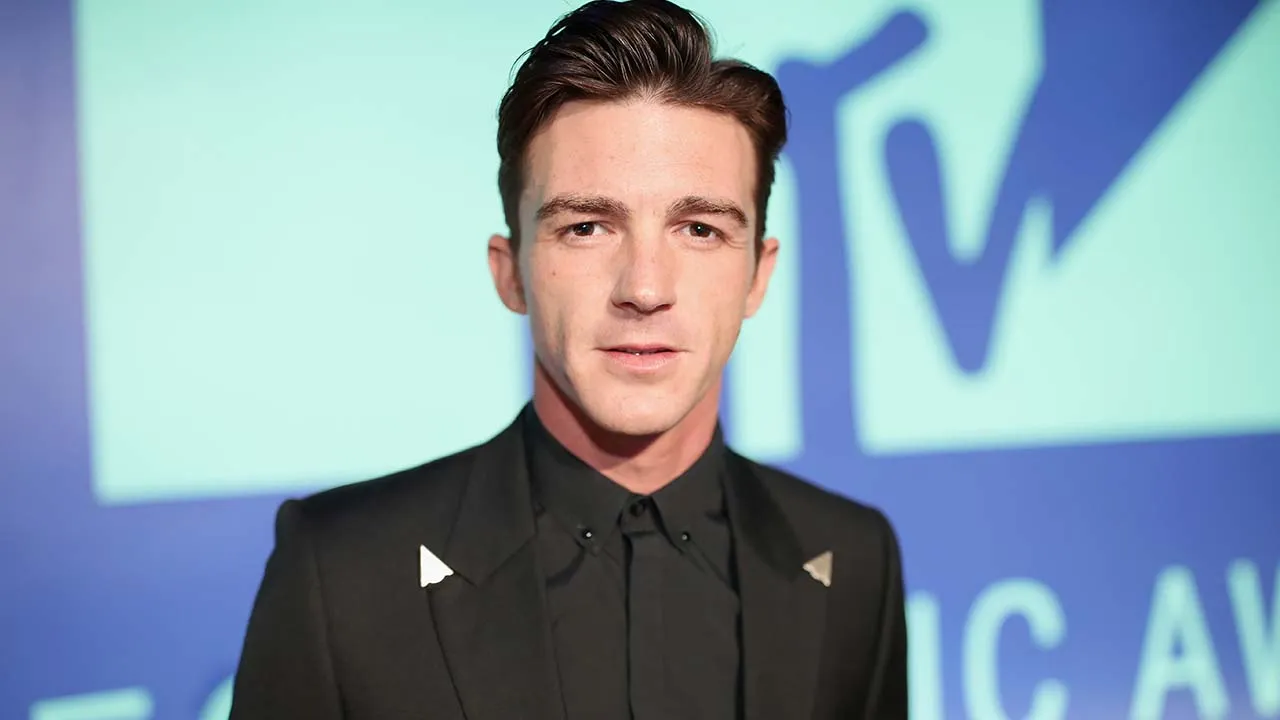 Drake Bell revela que miembros de ‘Drake y Josh’ están apoyando a Brian Peck, su abusador