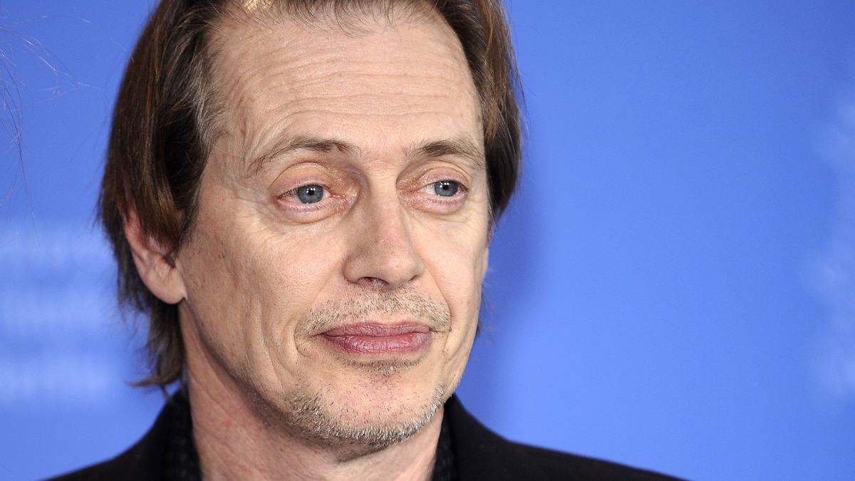 Steve Buscemi es hospitalizado de emergencia tras un ataque en Nueva York