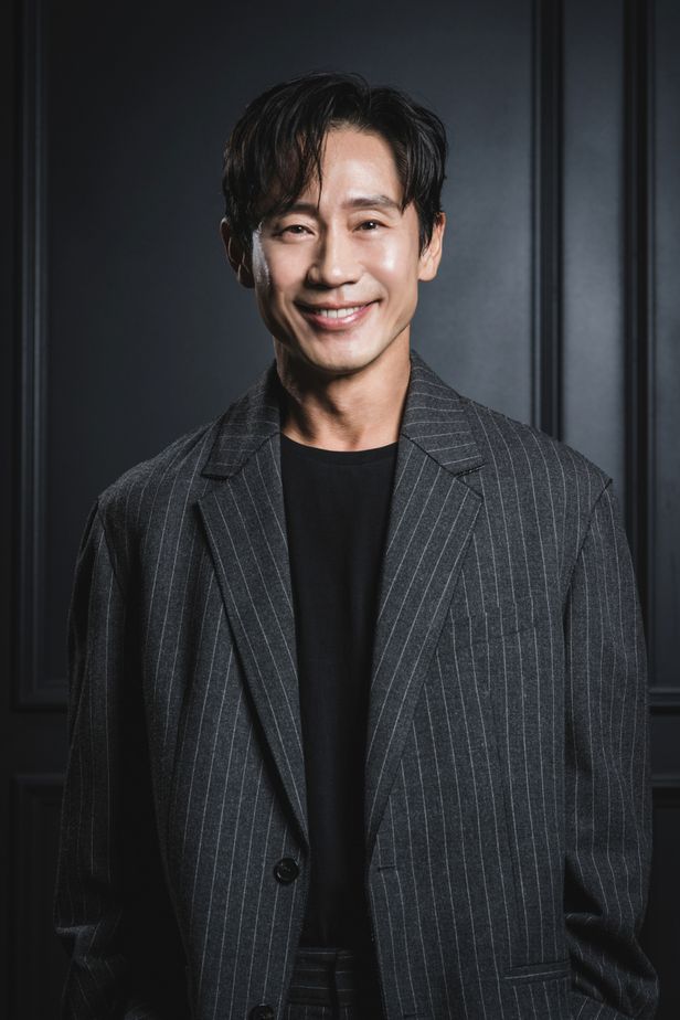 Shin Ha-kyun